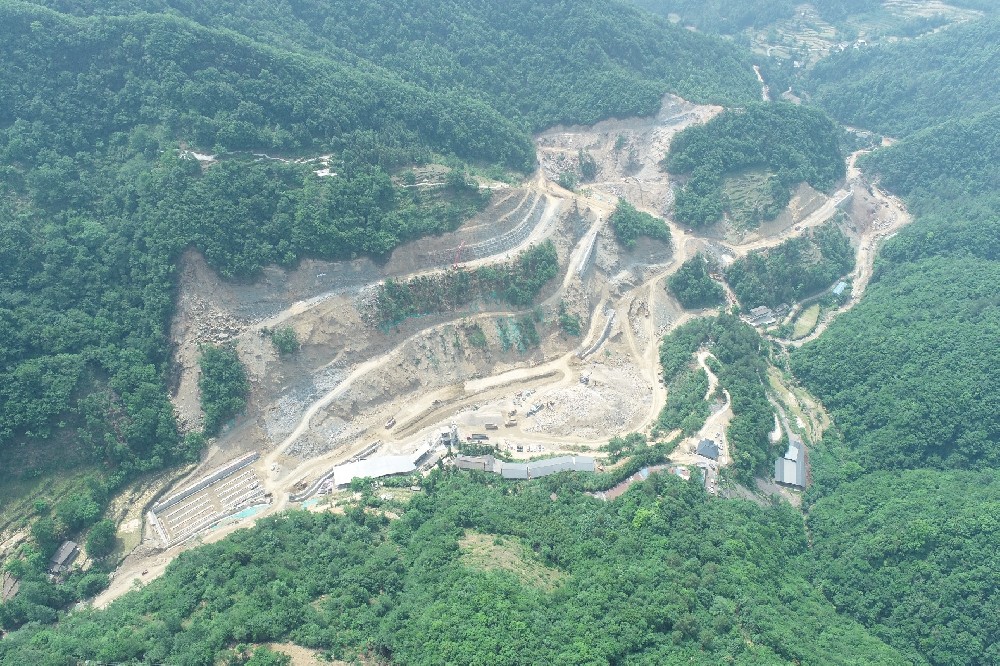 火力全開！下月路項目建設(shè)駛?cè)搿翱燔嚨馈?></a>
            </div>
            
            <div   id=